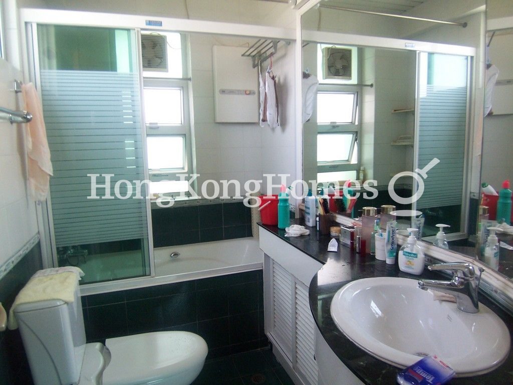 Master Bathroom — Arts Mansion, Happy Valley