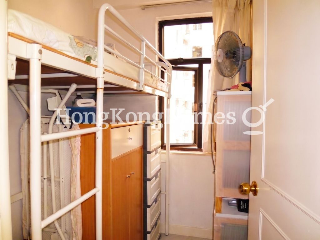Maid's Room — Baguio Villa - Block 18, Pokfulam