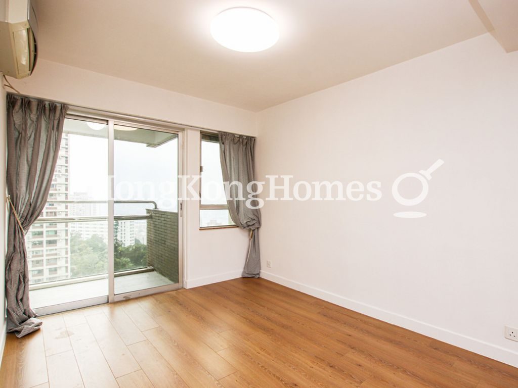 Living and Dining Room — Braemar Hill Mansion - Block 15, North Point Hill