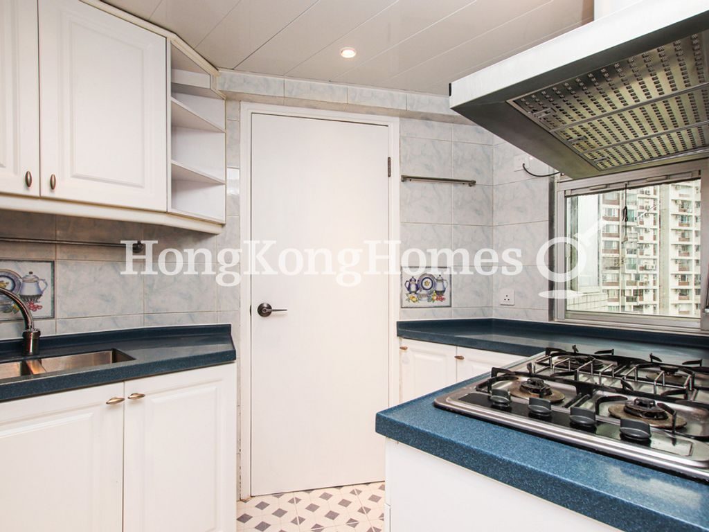 Kitchen — Braemar Hill Mansion - Block 15, North Point Hill
