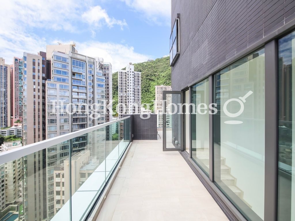Private Roof Terrace — Central 8, Mid-levels West