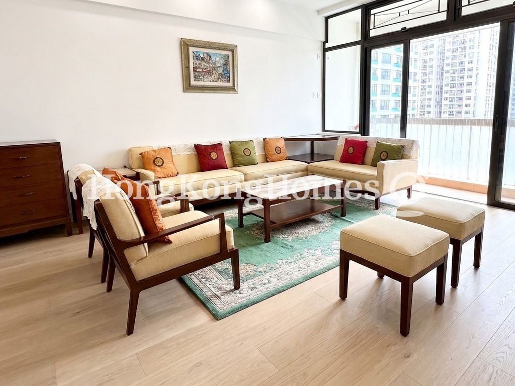 Living Room — Evergreen Court, Happy Valley