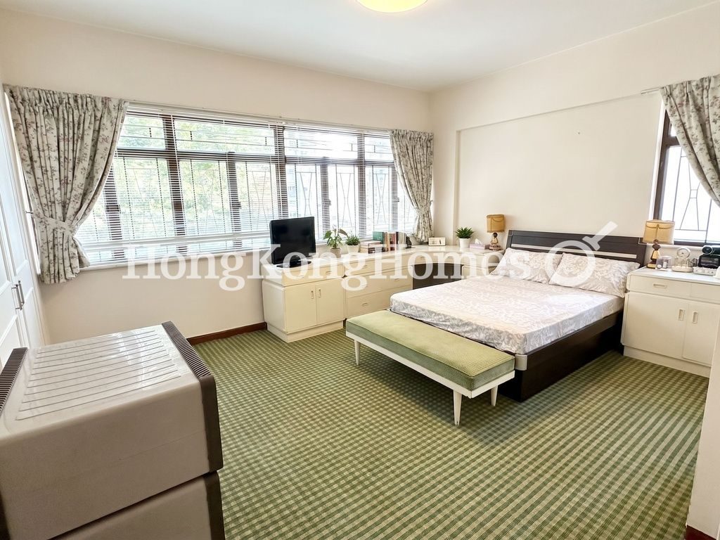 Master Bedroom — Evergreen Court, Happy Valley