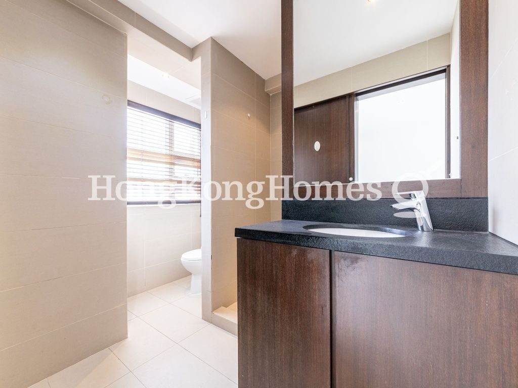 Master Bathroom — Fullway Garden, Clear Water Bay