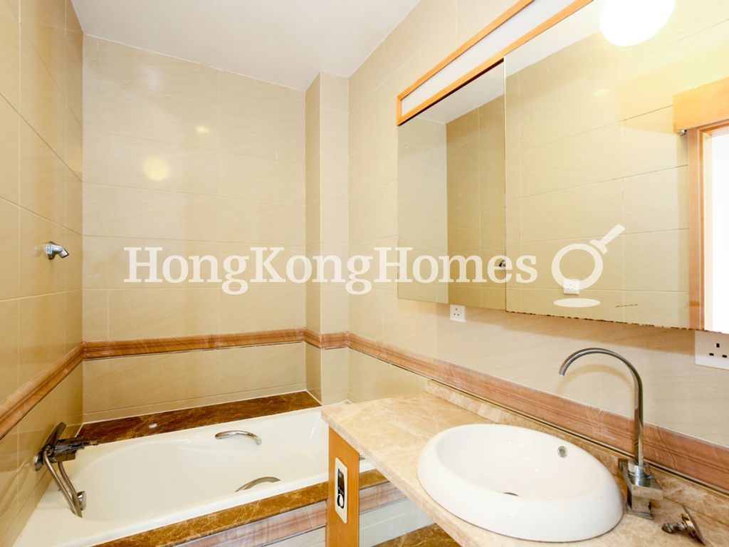 Master Bathroom — Hong Hay Villa, Clear Water Bay