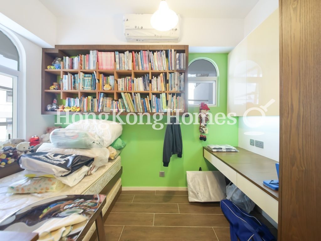 Third Bedroom — Kings Court, Pokfulam