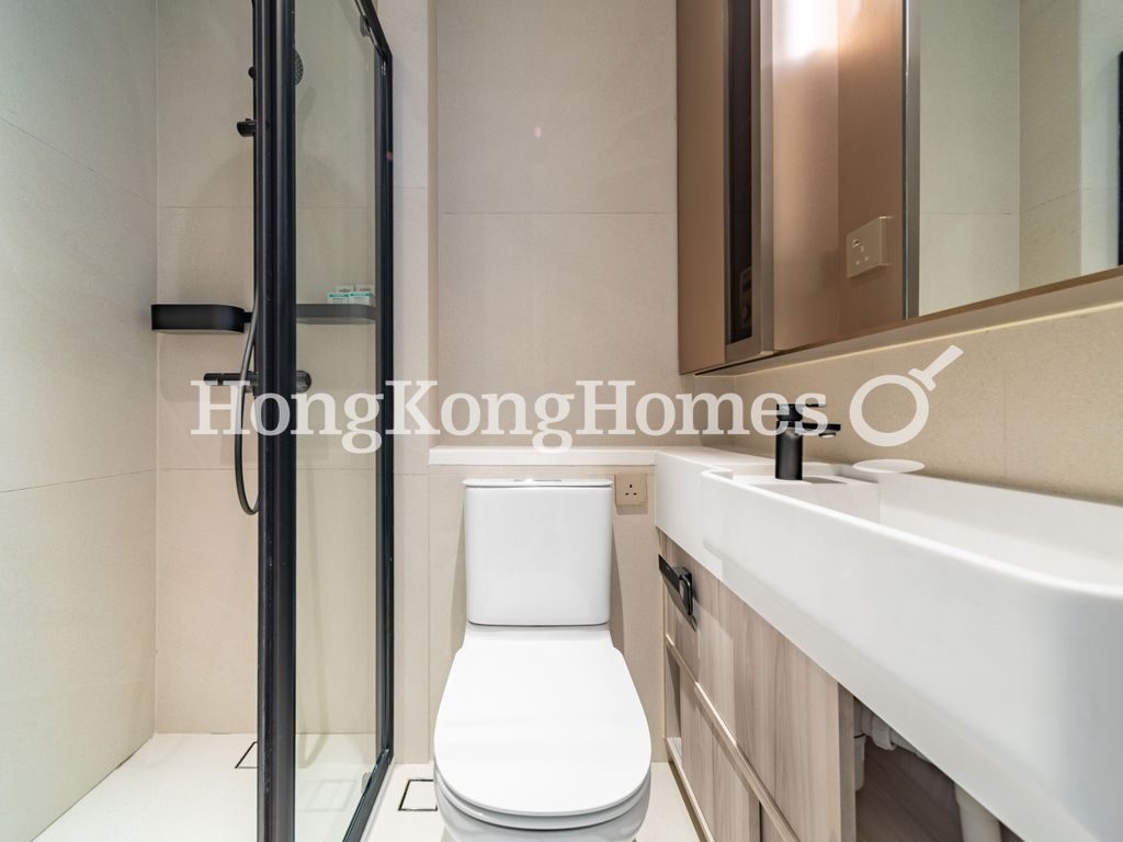 Ensuite Bathroom — One Jardine's Lookout, Happy Valley