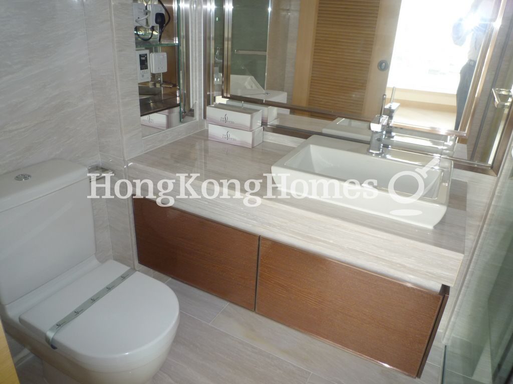 Master Bathroom — Larvotto - Block 6, Ap Lei Chau