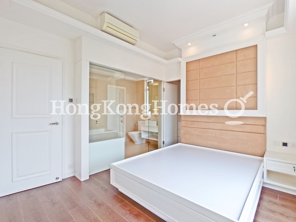 Master Bedroom — Minton Court, Jardine's Lookout