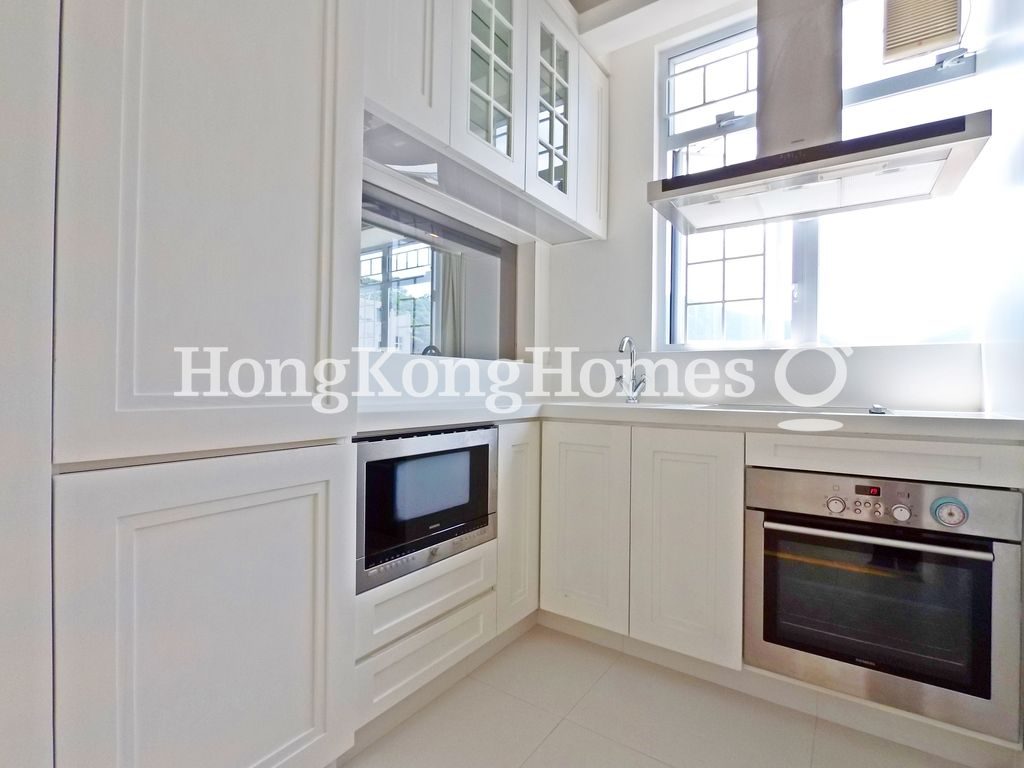 Open Kitchen — Minton Court, Jardine's Lookout