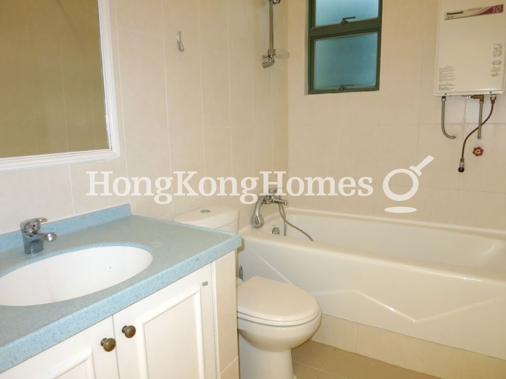photo 12 — Phase 8 - La Costa - Costa Avenue (1-33 odd), Discovery Bay