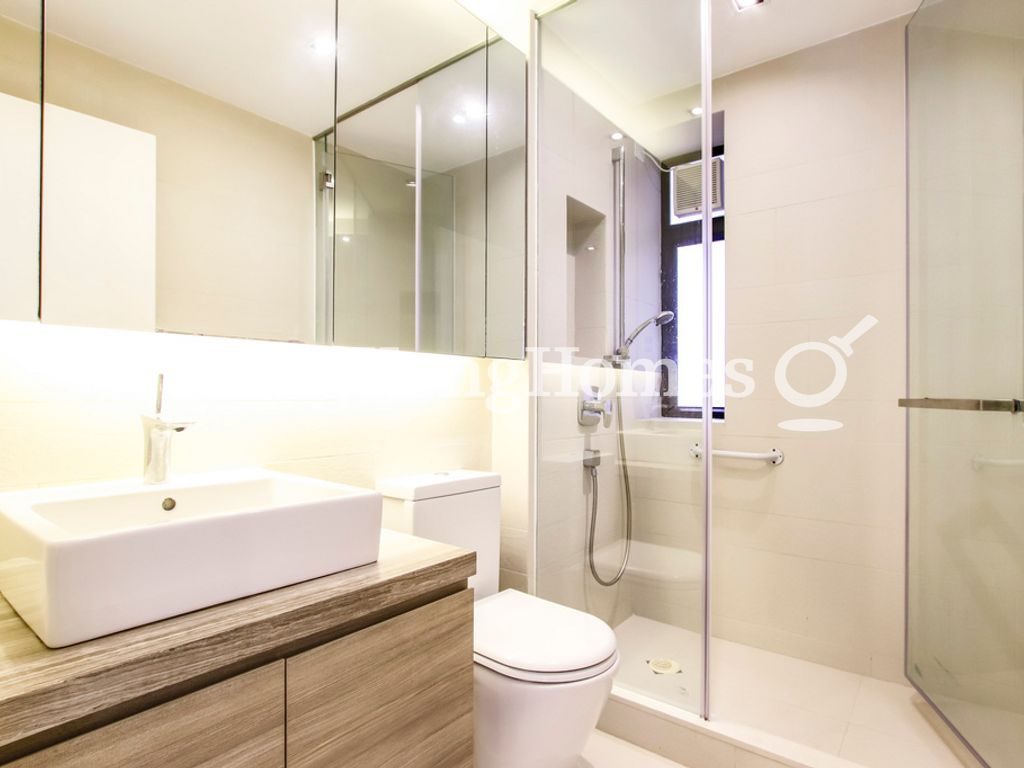 Guest Bathroom — Realty Gardens - Rome Court, Mid-levels West