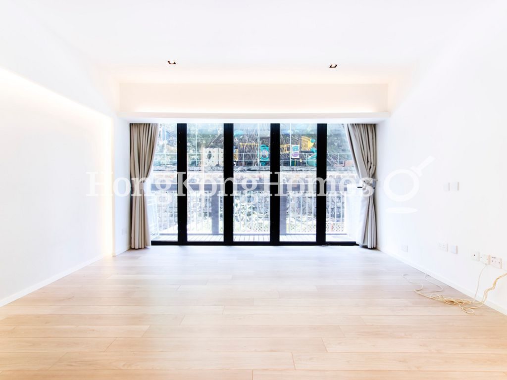 Living and Dining Room — Realty Gardens - Rome Court, Mid-levels West