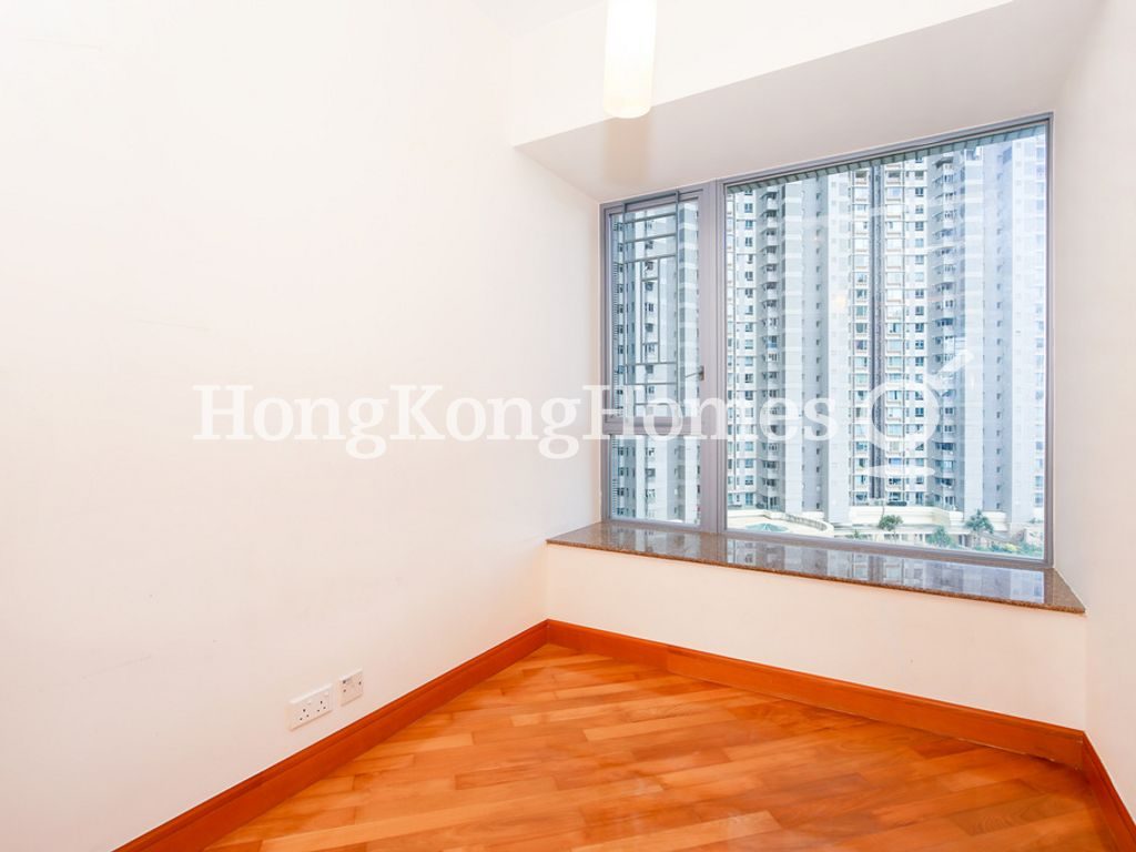 Third Bedroom — Residence Bel-air - Phase 04, Peak Tower 08, Pokfulam