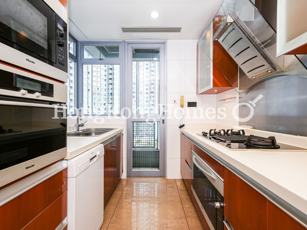 Kitchen — Residence Bel-air - Phase 04, Peak Tower 08, Pokfulam