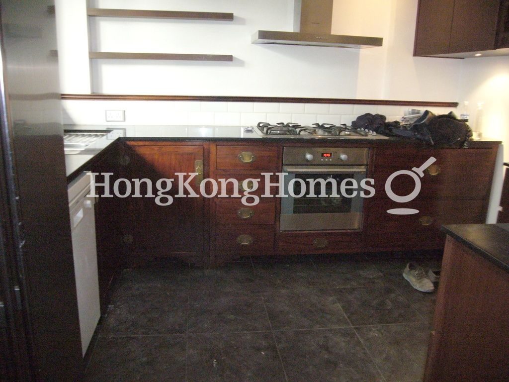 Kitchen — Ruby Chalet, Sai Kung