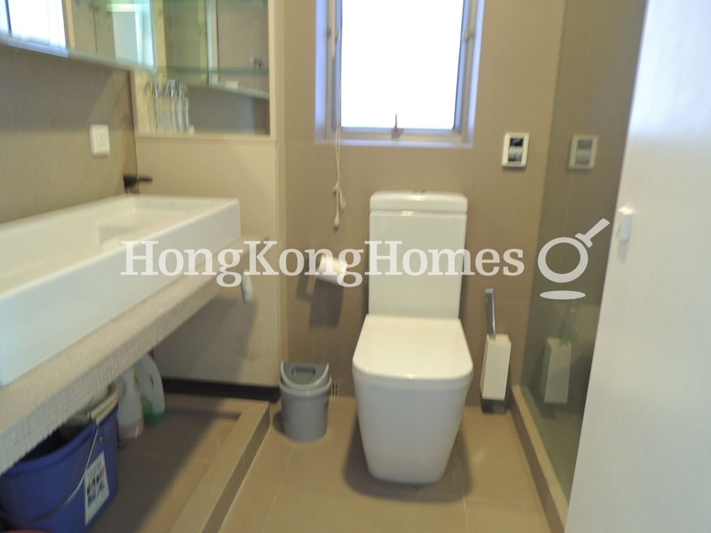 Guest Bathroom — Sorrento Tower - 3, Tsim Sha Tsui