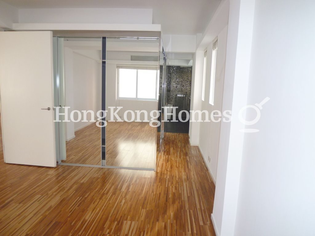 Master Bedroom — Wah Sen Court, Mid-levels West