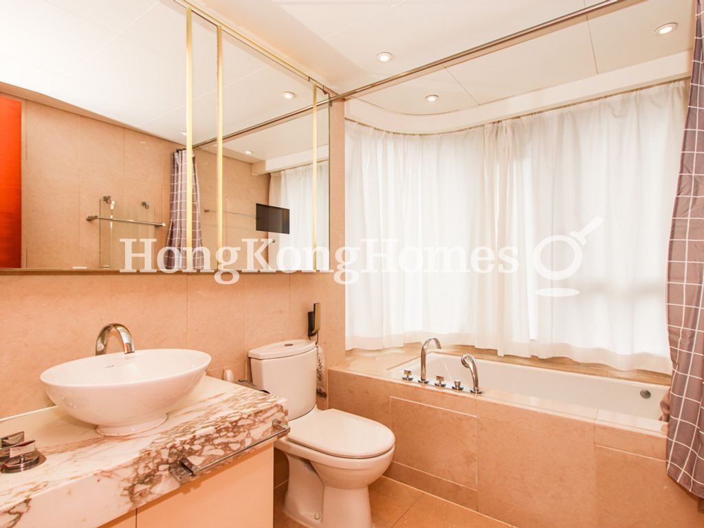 Master Bathroom — Residence Bel-Air - Phase 06 - Bel-Air No. 8, Tower 2, Pokfulam