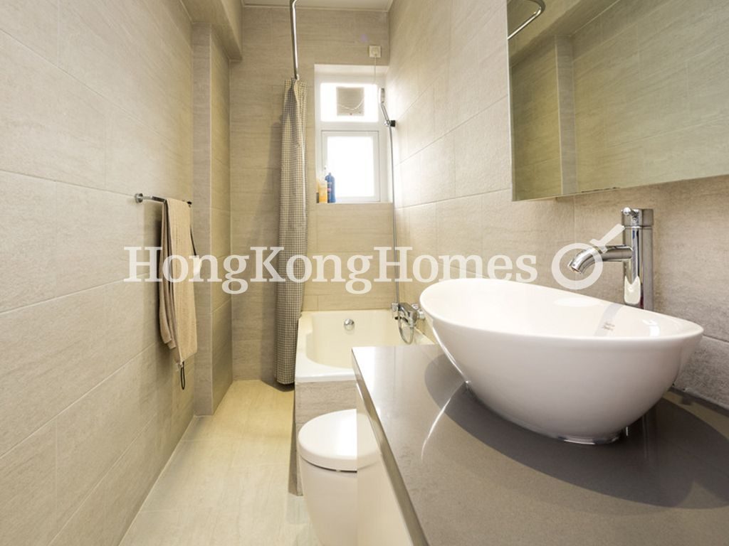 Guest Bathroom — Victoria Court, Causeway Bay
