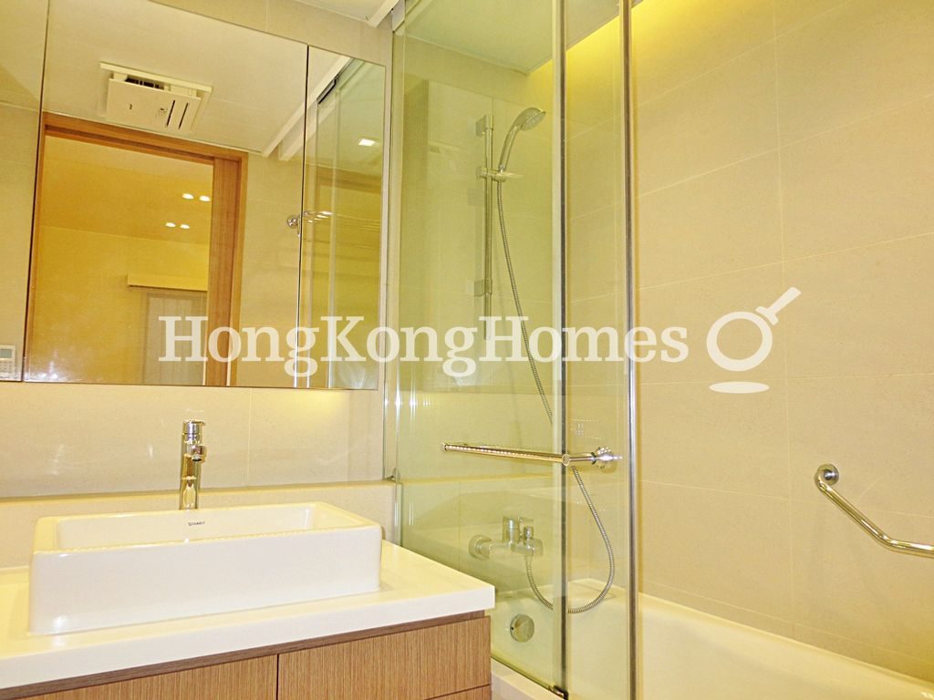 Master Bathroom — Hyde Park Mansion, Causeway Bay