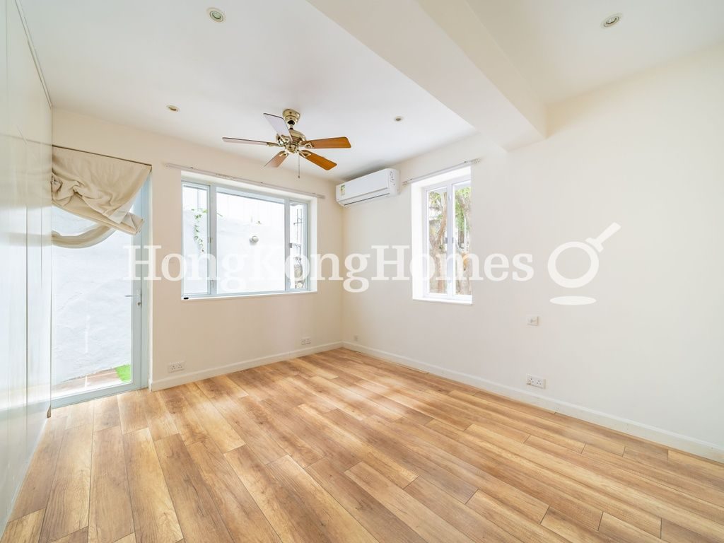 Master Bedroom — Peace Court, Mid-levels West