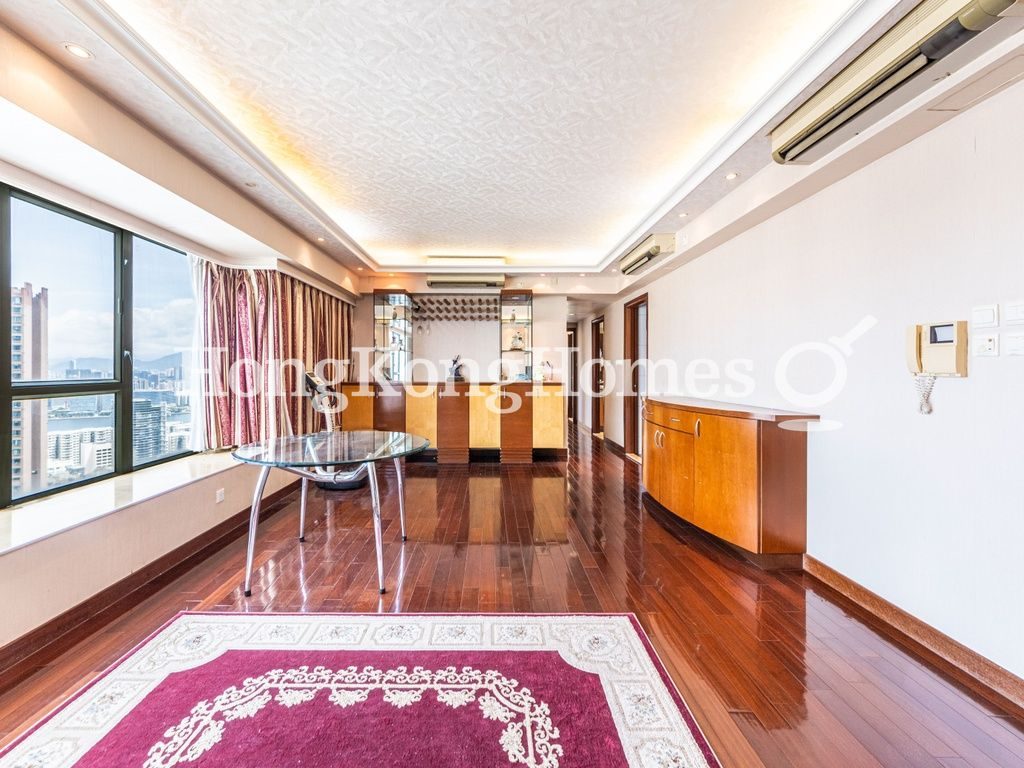 Living and Dining Room — Sky Horizon - Block 01, North Point Hill