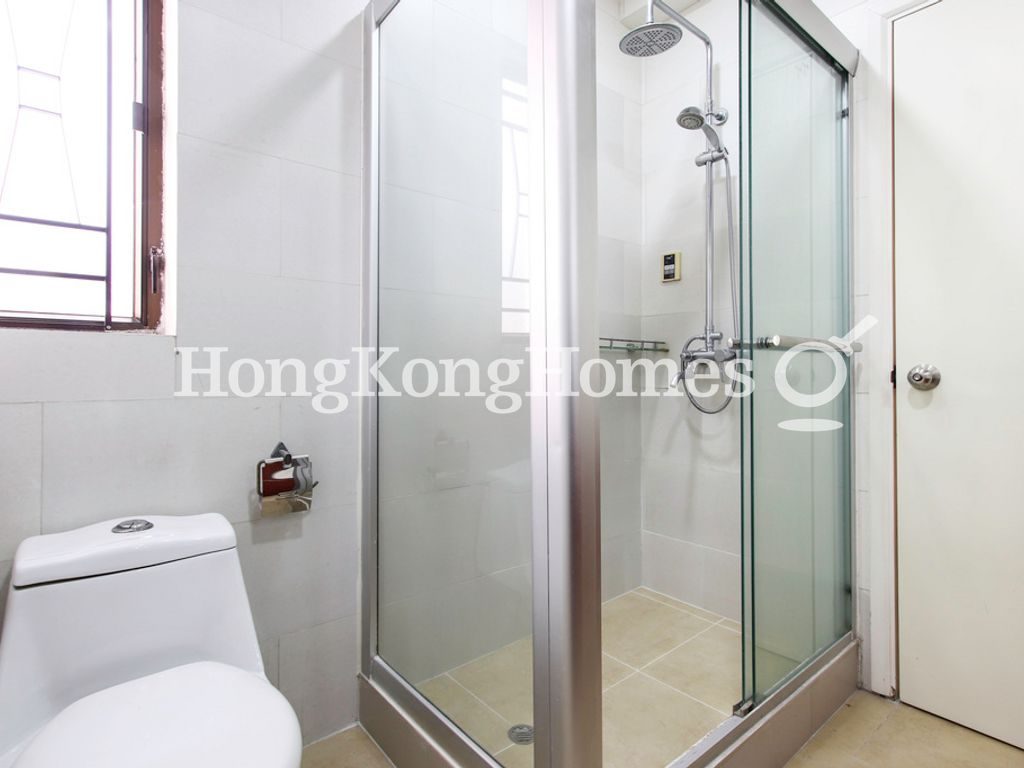 Master Bathroom — Yuk Sing Building, Happy Valley