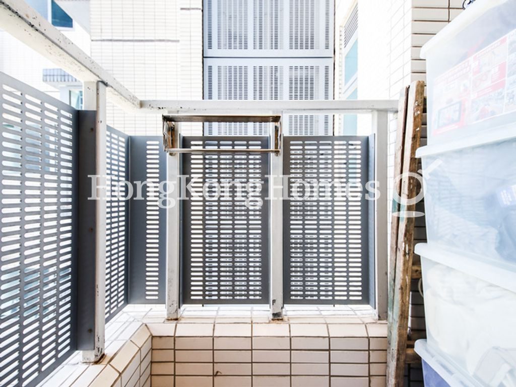 Balcony off Maid's Room — Residence Bel-air - Phase 02, South Tower 01, Pokfulam
