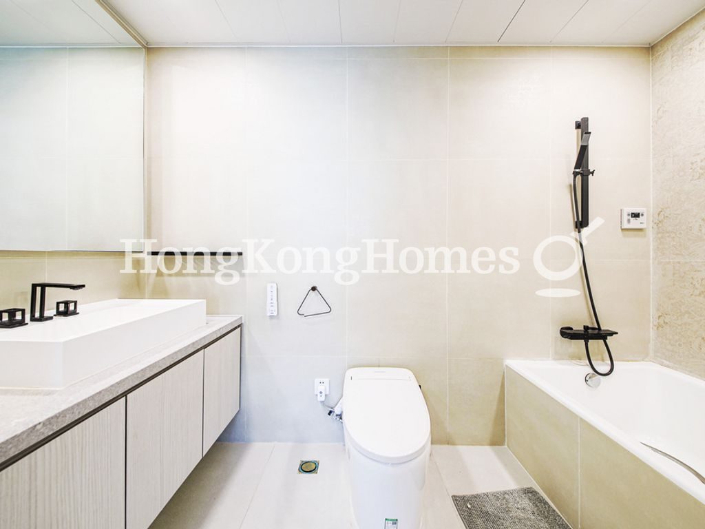 Master Bathroom — Residence Bel-air - Phase 02, South Tower 01, Pokfulam