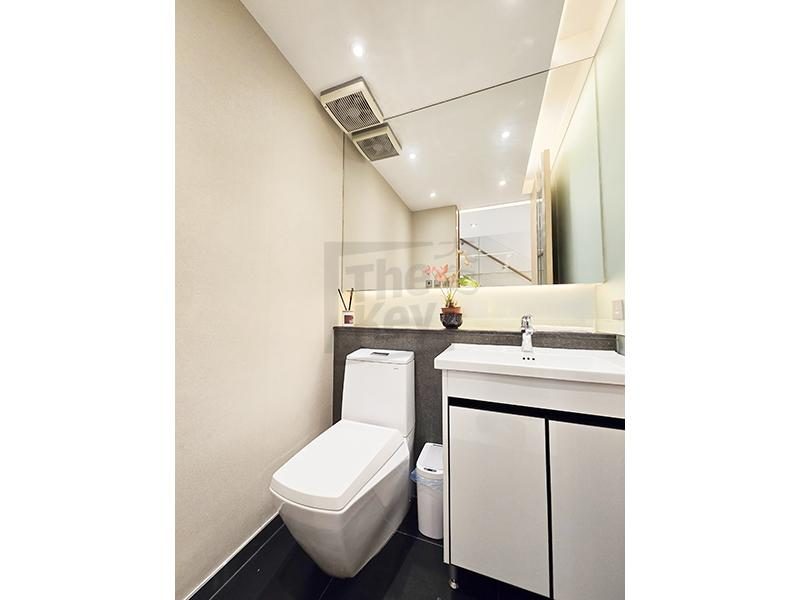 photo 14 — Sunderland Estate, Kowloon Tong