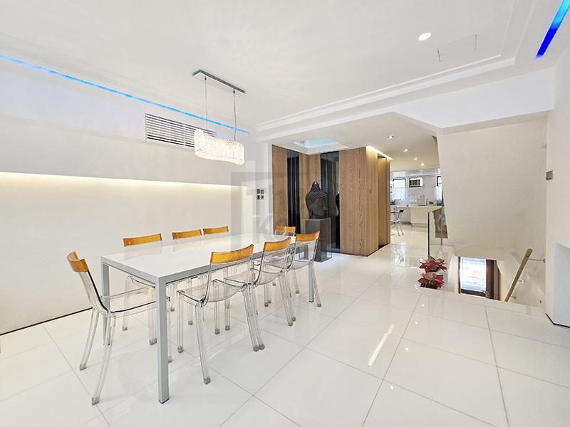photo 4 — Sunderland Estate, Kowloon Tong