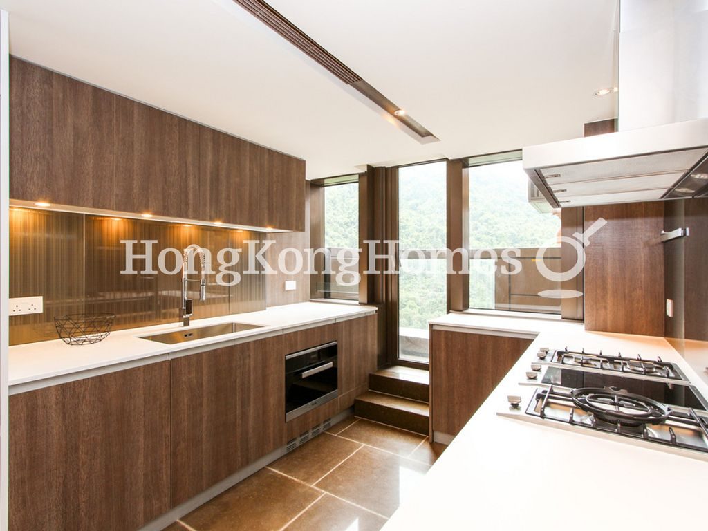 Kitchen — Island Garden, Shau Kei Wan