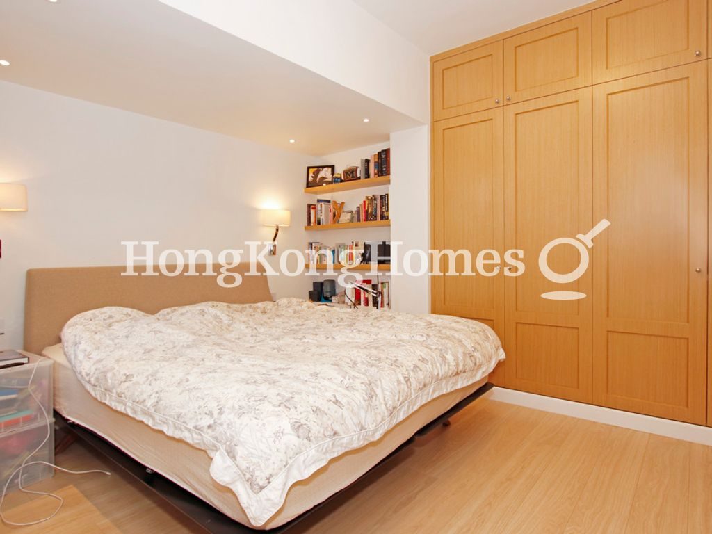 Master Bedroom — Realty Gardens - Rome Court, Mid-levels West