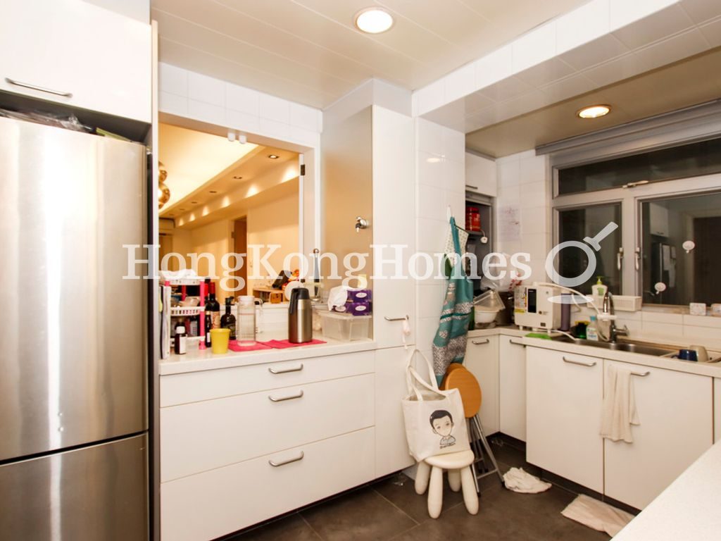 Kitchen — Realty Gardens - Rome Court, Mid-levels West