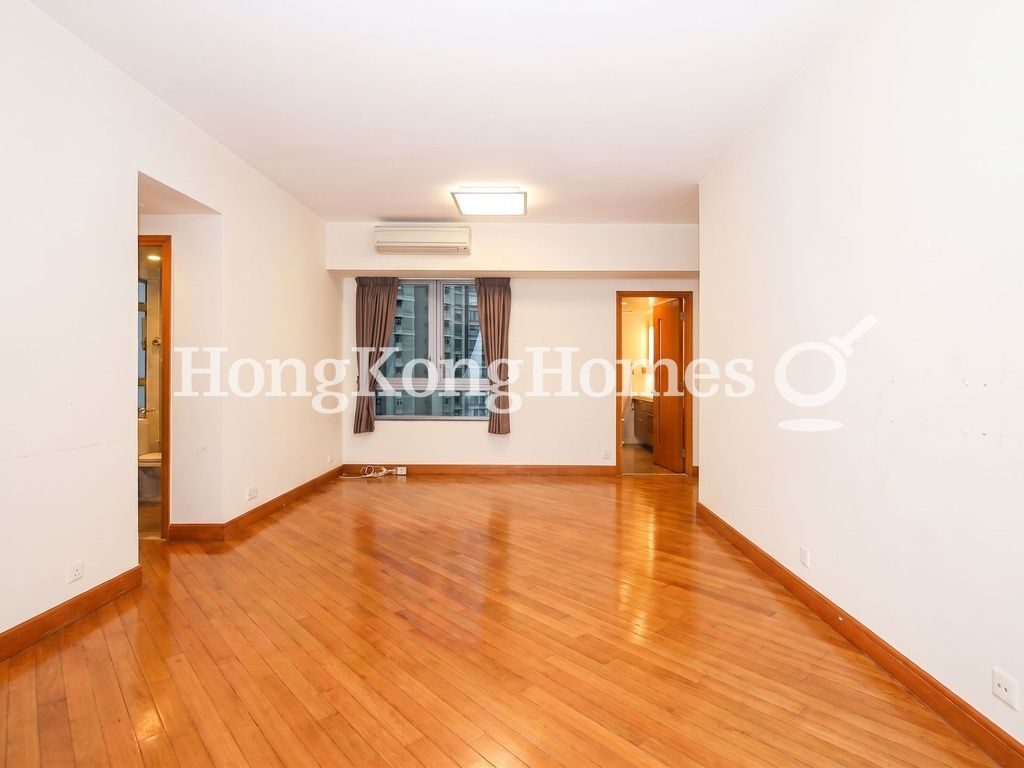 Living and Dining Room — Residence Bel-air - Phase 04, Peak Tower 09, Pokfulam