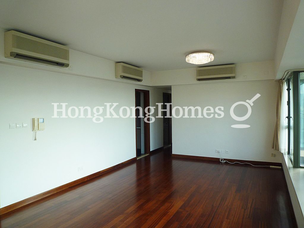 Living and Dining Room — Sky Horizon - Block 02, North Point Hill