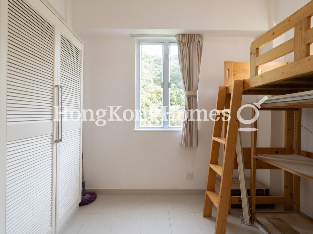 Maid's Room — Yue Yan Mansion - Block D, Pokfulam