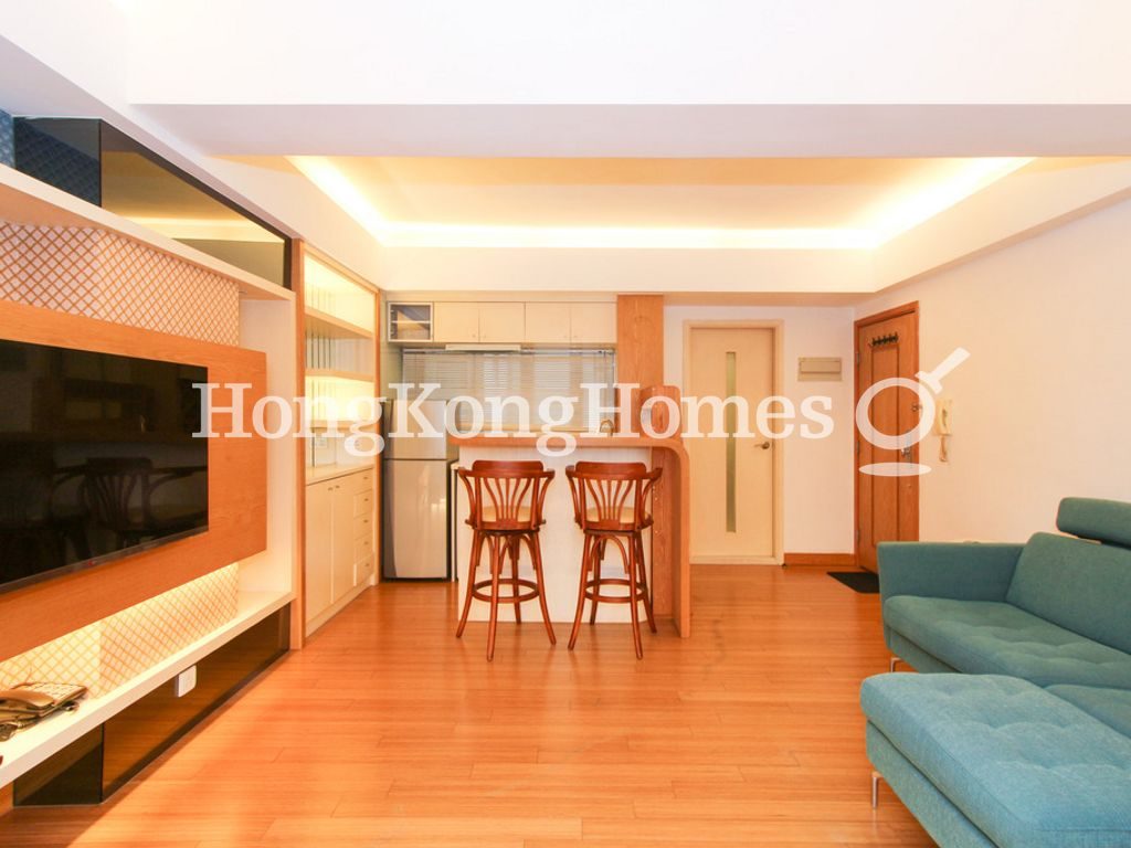 Living and Dining Room — Yuen Ming Building, Central