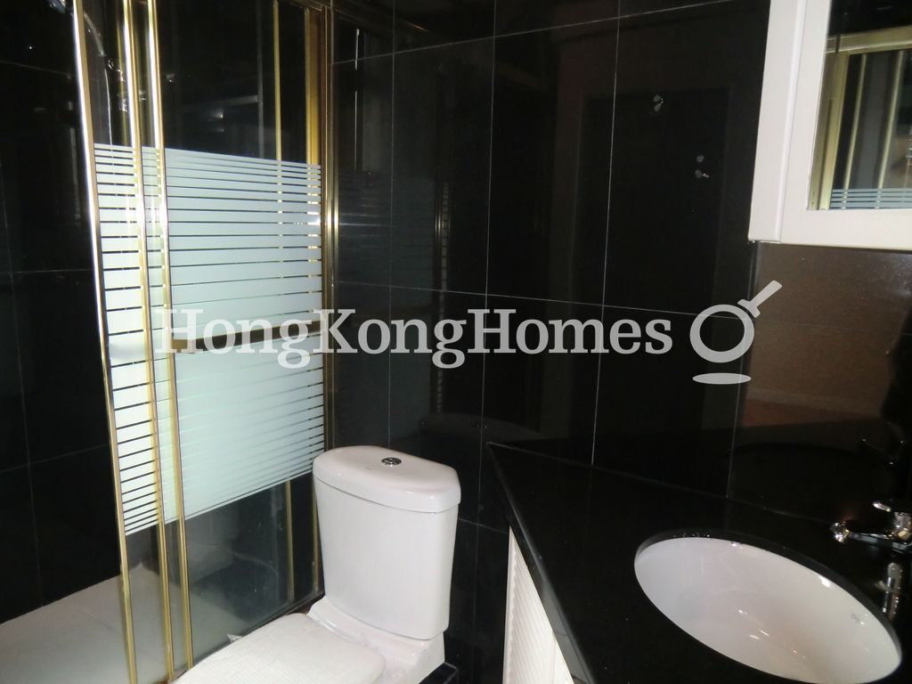 Master Bathroom — Best View Court, Mid-levels Central