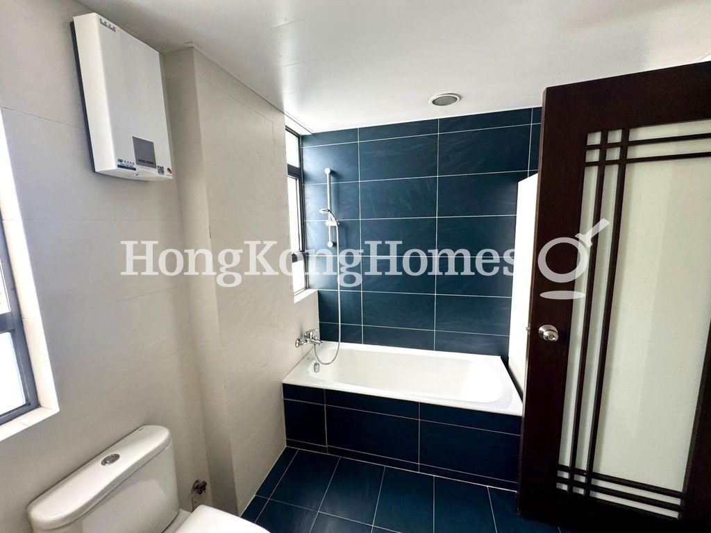 Master Bathroom — Cala D'or - Po Toi O, Clear Water Bay