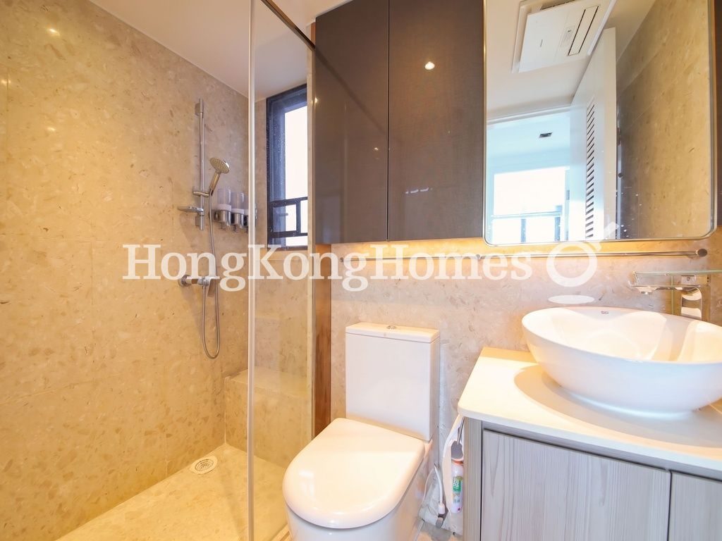 Master Bathroom — Island Garden, Shau Kei Wan