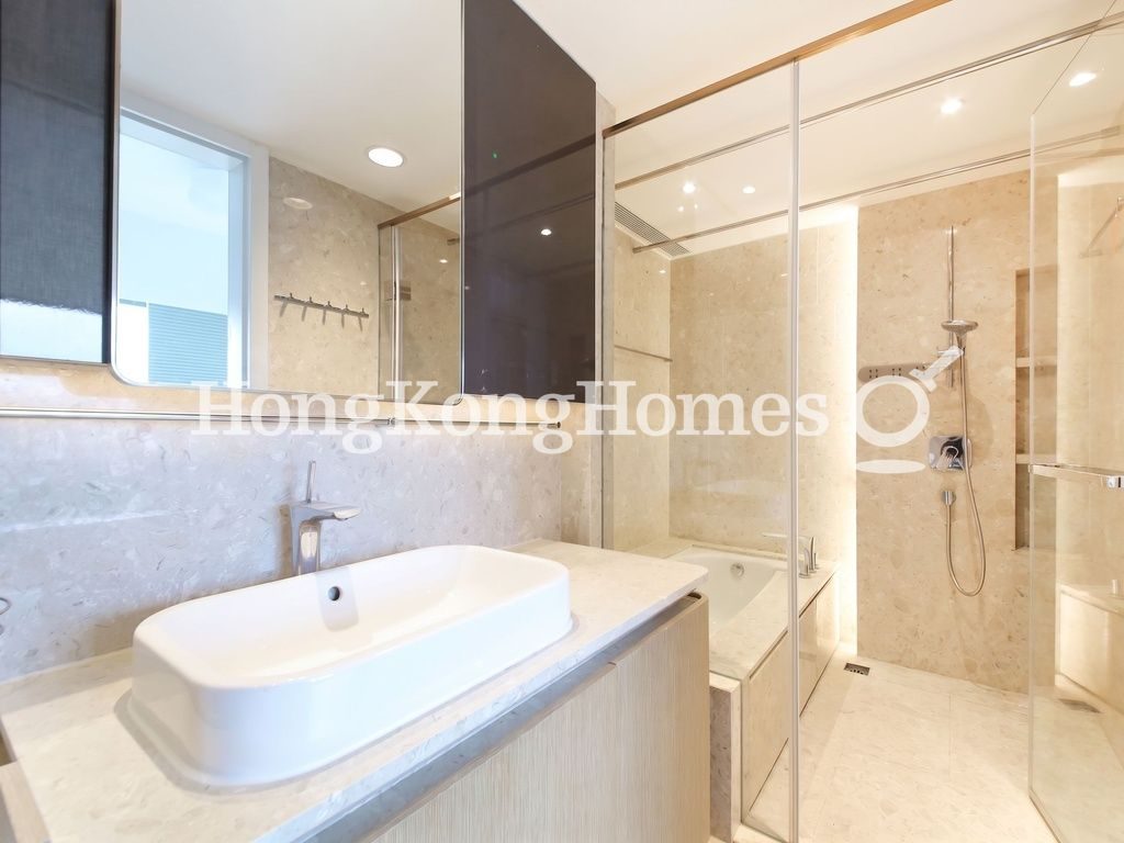 Second Ensuite Bathroom — Island Garden, Shau Kei Wan