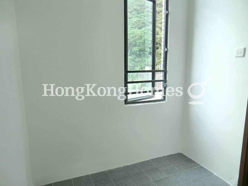 Maid's Room — Repulse Bay Road, 37 - Block 01, Repulse Bay