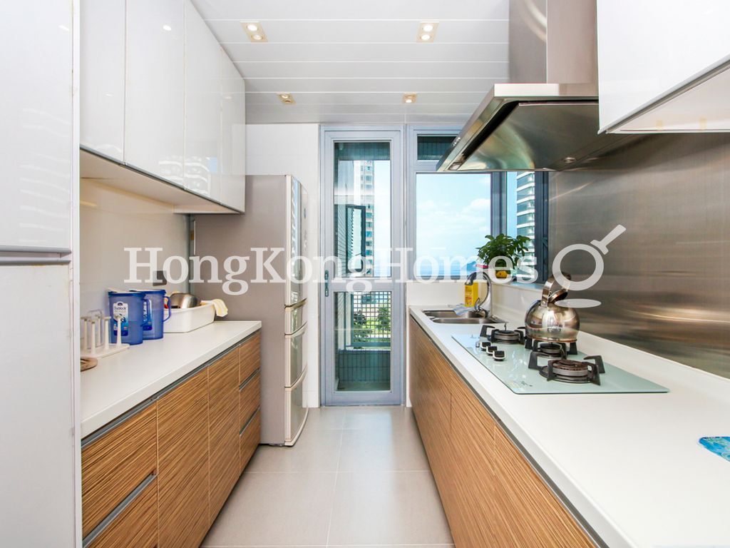 Kitchen — Residence Bel-air - Phase 04, Peak Tower 08, Pokfulam
