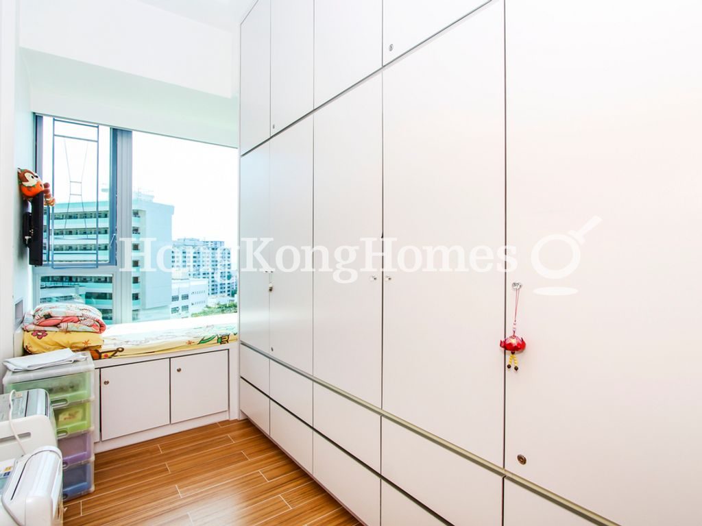 Third Bedroom — Residence Bel-air - Phase 04, Peak Tower 08, Pokfulam