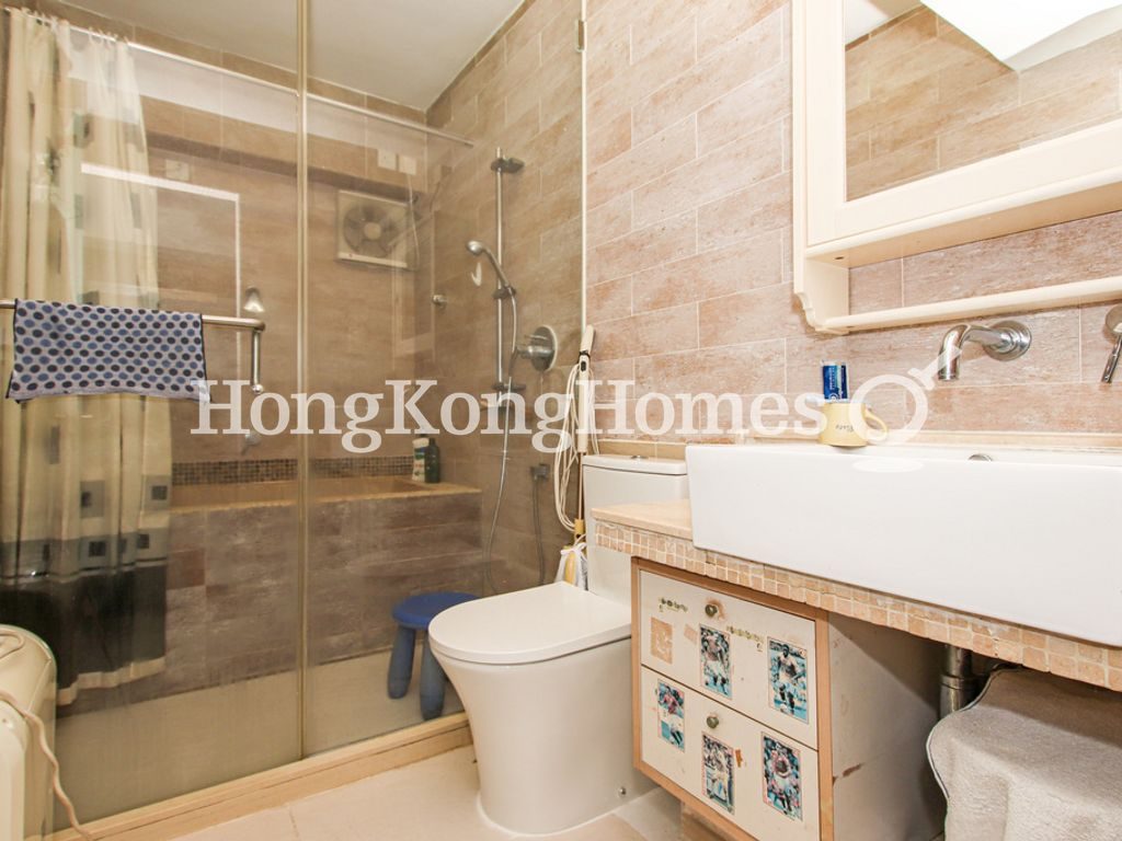Bathroom — To Li Garden, Western / Kennedy Town