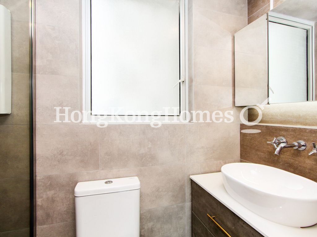 Master Bathroom — The Harbourside - Tower 1, Tsim Sha Tsui