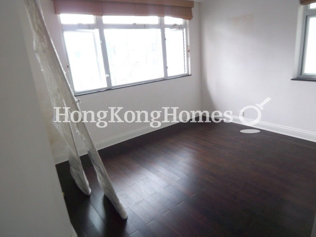 Master Bedroom — Ewan Court, Mid-levels East