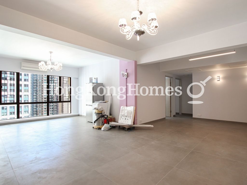 Living and Dining Room — Fujiya Mansion, Mid-levels East